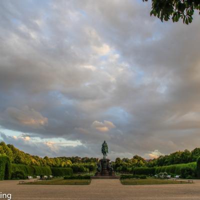 Schlossgarten Mit Dem Reiterstandbild Von Friedrich Franz Ii Dem Grossherzog Von Schwerin 1823 1883