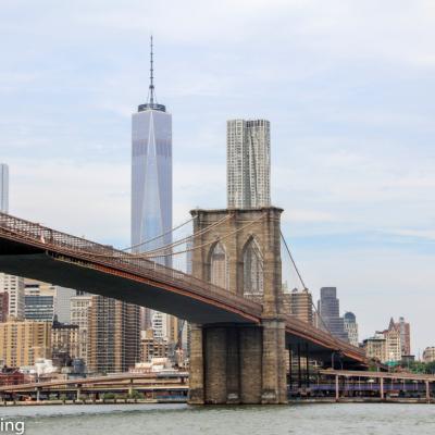 World Trade Center Und Brooklyn Bridke In Voller Pracht